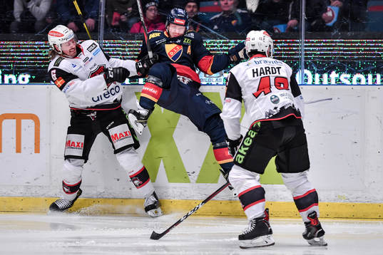Malmö Redhawks Stefan Warg och Djurgårdens Henrik Eriksson