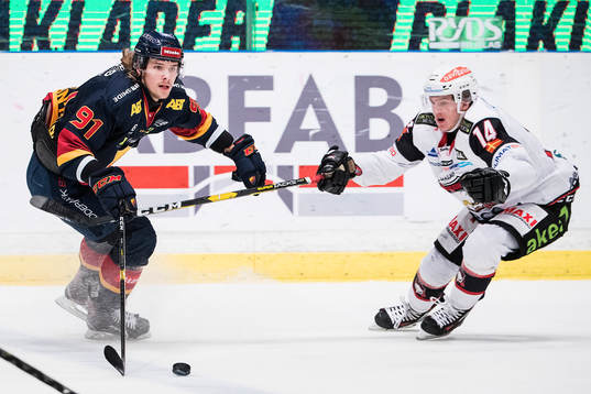 Djurgårdens Axel Jonsson Fjällby och Malmö Redhawks