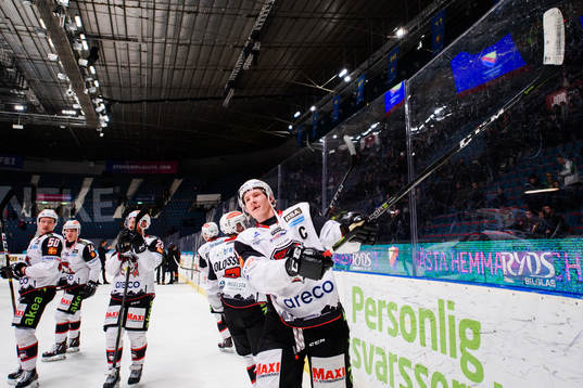 Malmö Redhawks Emil Sylvegård jublar