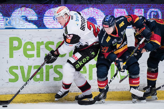 Malmö Redhawks Lars Bryggman och Djurgårdens Jesper