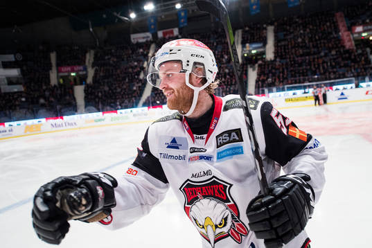 Malmö Redhawks Anton Mylläri jublar