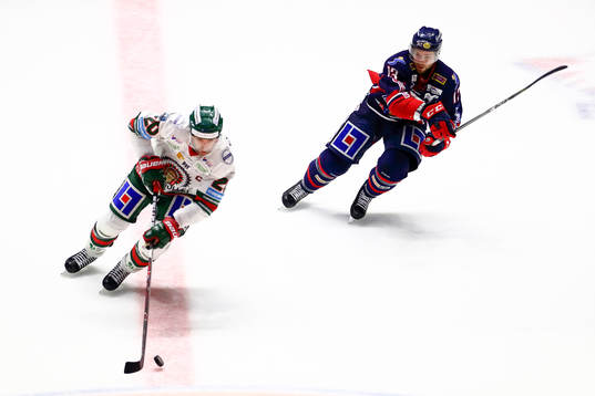 Frölundas Joel Lundqvist och Linköpings Andrew Gordon