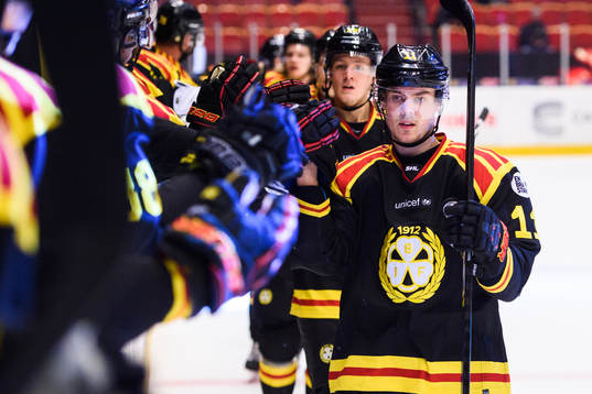 Brynäs Joel Kellman jublar