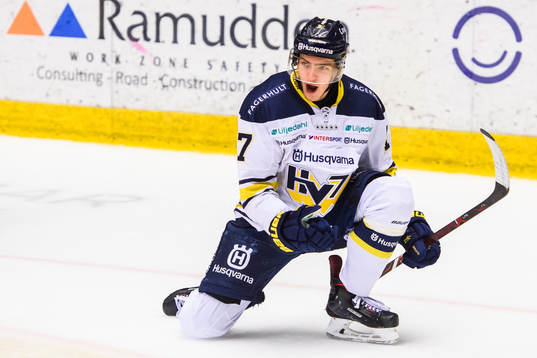 s Isac Brännström jublar