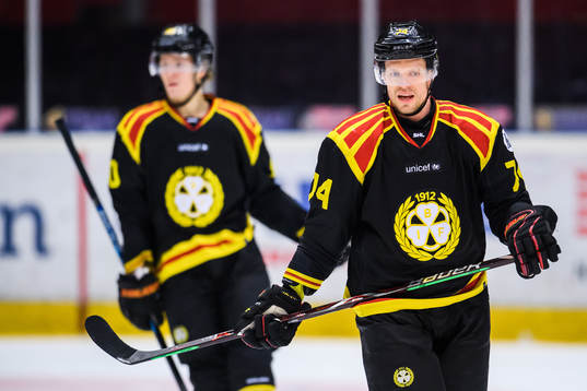 Brynäs Nicklas Danielsson deppar