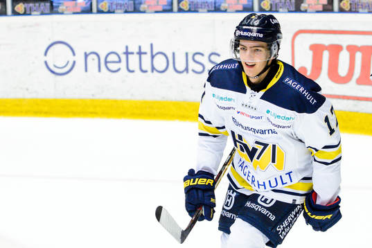 s Isac Brännström jublar