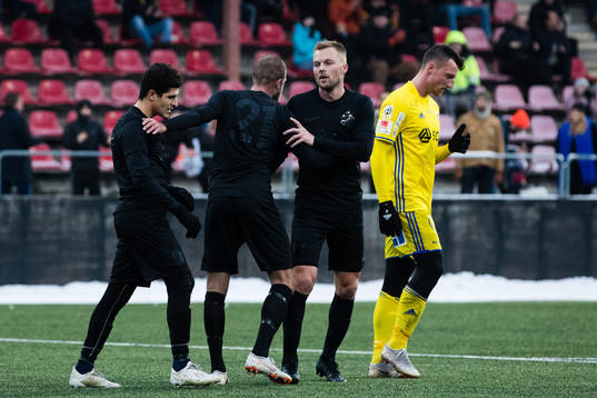 Bläddra bland fler bilder av Fotboll, Träningsmatch, AIK - GIF Sundsvall