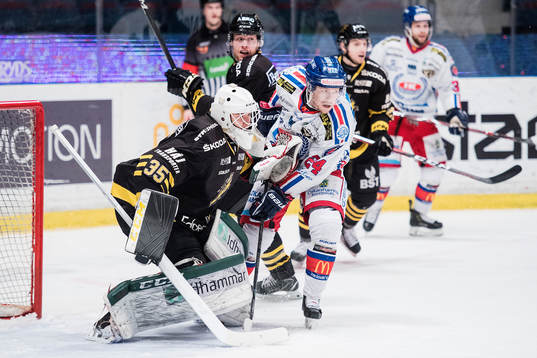 s målvakt Robin Wallin