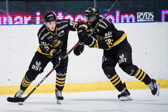 s Garry Nunn och Daniel Muzito Bagenda