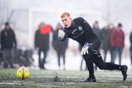 Helsingørs målvakt Viktor Anker