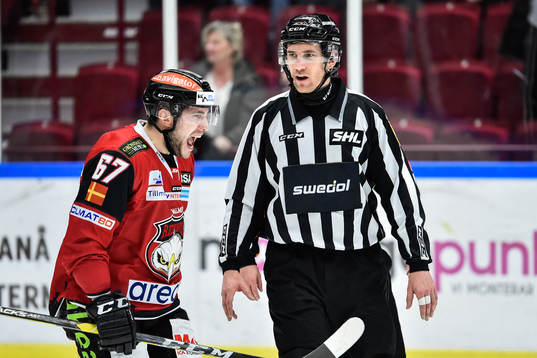 Malmö Redhawks Konstantin Komarek reagerar