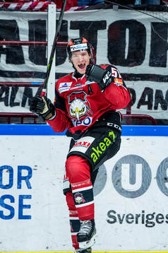 Malmö Redhawks Emil Sylvegård jublar