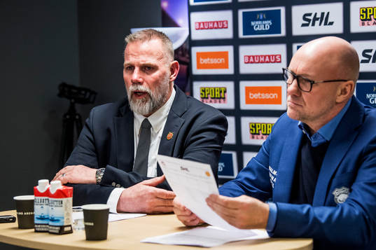 Moras tränare Mats Lusth och Malmö Redhawks tränare