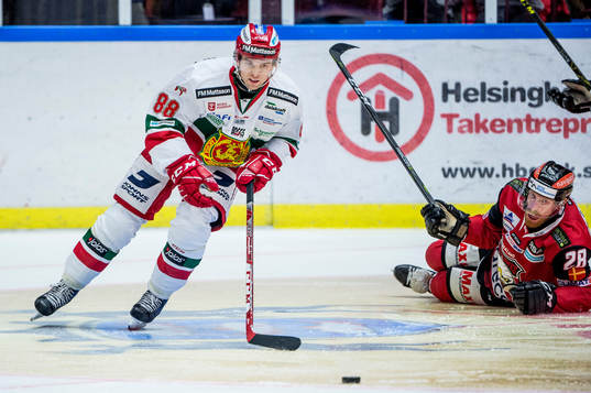 Moras Spencer Abbott mot Malmö Redhawks Jens Olsson