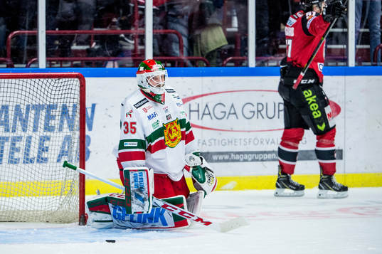 Moras målvakt Christian Engstrand deppar