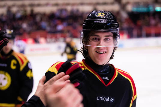 Brynäs Adam Deutsch jublar