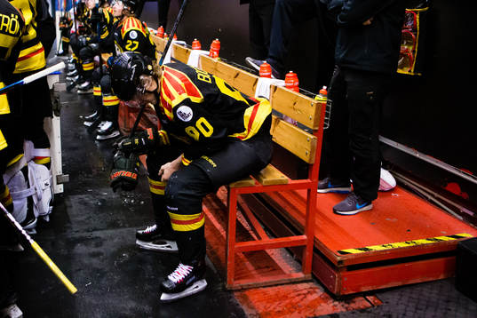 Brynäs Jesper Boqvist har ont