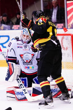 Linköpings målvakt Jonas Gustavsson och Brynäs Ludvig