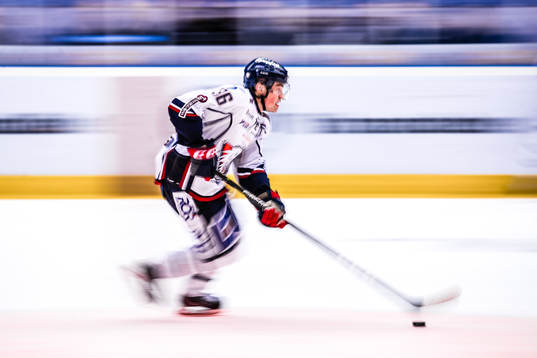 Panorering av Linköpings Filip Karlsson