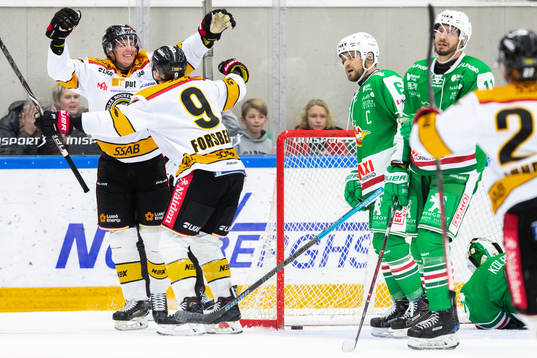 Luleås Johan Forsberg jublar