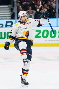 Djurgårdens Emil Bemström jublar