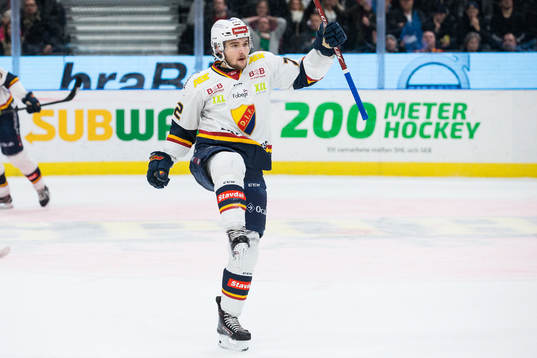Djurgårdens Emil Bemström jublar