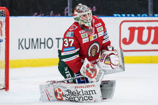 Frölundas målvakt Johan Gustafsson deppar