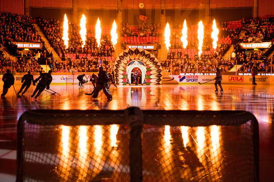 Frölundas intro innan ishockeymatchen i SHL mellan