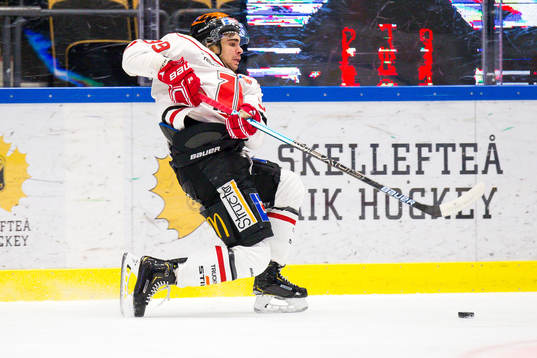 Örebros Jordan Boucher