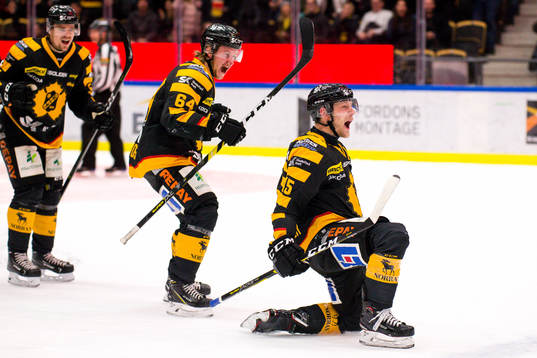 Skellefteås Oscar Möller kvitterar till 2-2 med 0,3