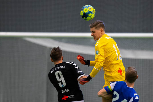 Odds Birk Risa och målvakt Viljar Myhrai