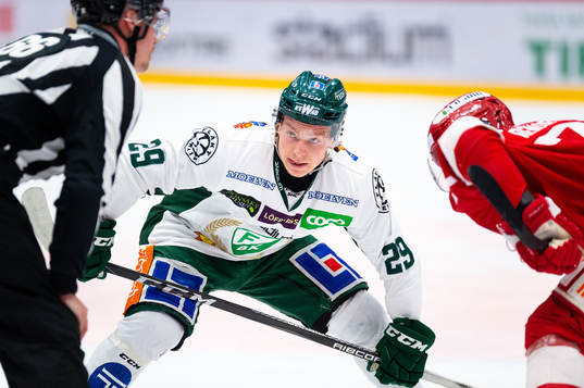 Färjestads Oskar Steen