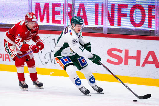 Timrås Johannes Kinnvall och Färjestads Daniel Viksten