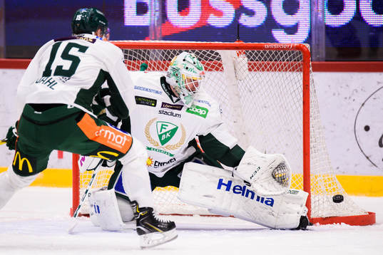 Färjestads målvakt Adam Werner