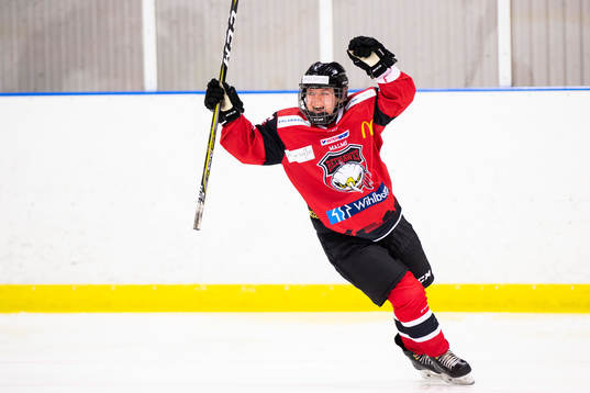 Redhawks Annie Svärd jublar