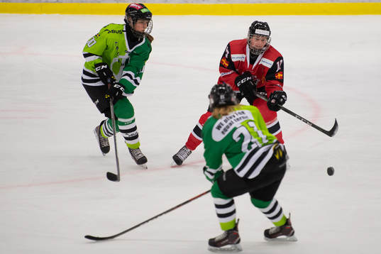 Redhawks Mia Bau Hansen
