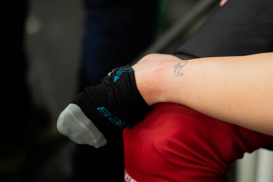 En spelare med tatuerad elefant