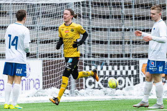 Elfsborgs Kevin Strand jublar