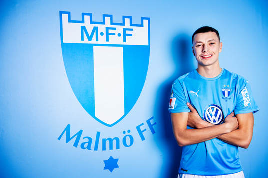 Malmö FF presenterar Anel Ahmedhodzic som ny spelare