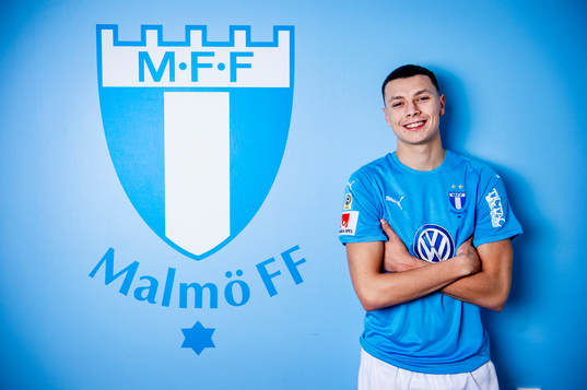 Malmö FF presenterar Anel Ahmedhodzic som ny spelare