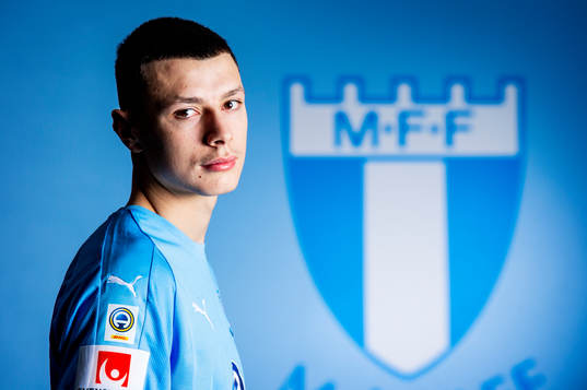 Malmö FF presenterar Anel Ahmedhodzic som ny spelare