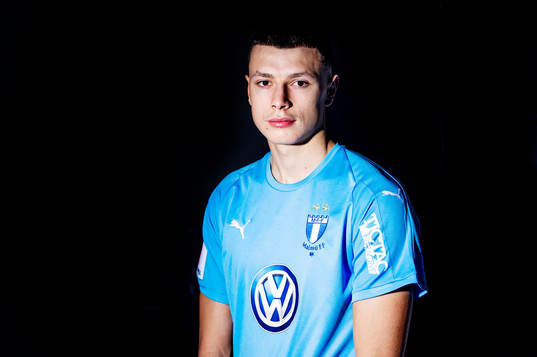 Malmö FF presenterar Anel Ahmedhodzic som ny spelare
