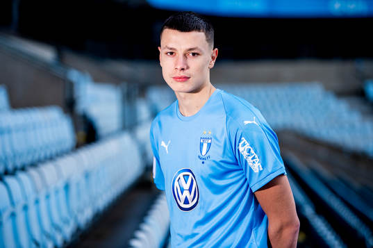 Malmö FF presenterar Anel Ahmedhodzic som ny spelare