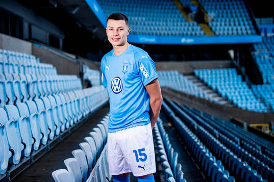 Malmö FF presenterar Anel Ahmedhodzic som ny spelare