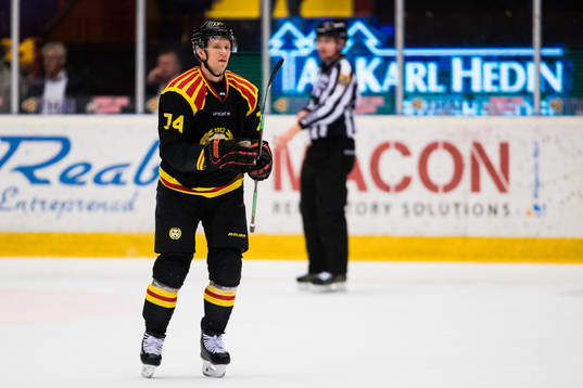 Brynäs Nicklas Danielsson deppar
