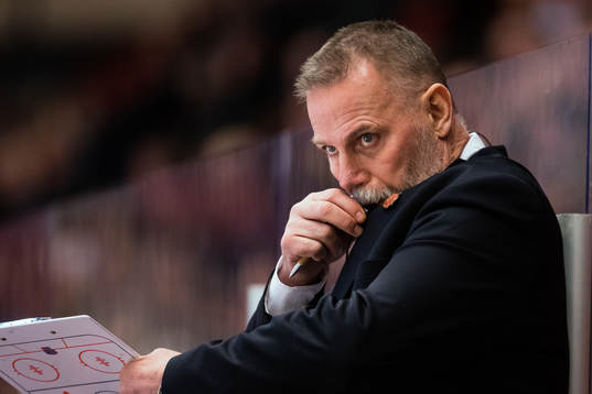 Moras tränare Mats Lusth