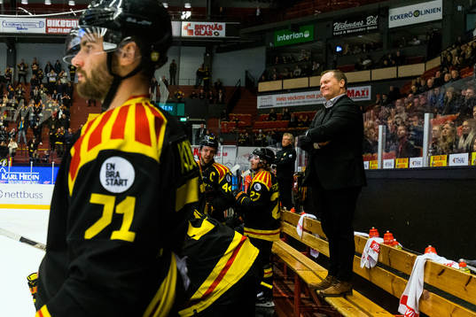 Brynäs tränare Magnus Sundquist deppar