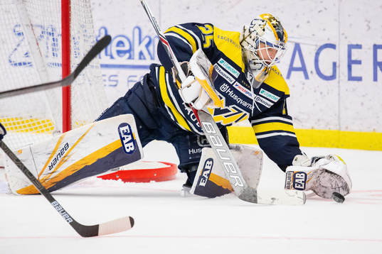 s målvakt Felix Sandström