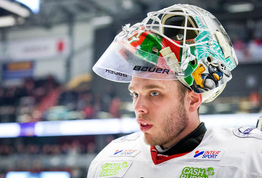 Frölundas målvakt Johan Gustafsson deppar