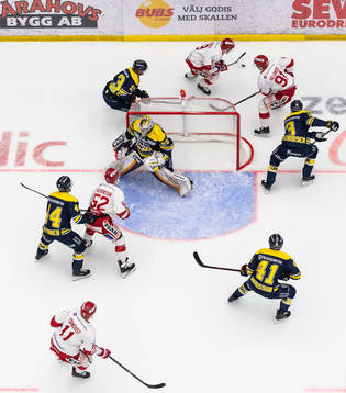 Kamp kring HV71´s mål